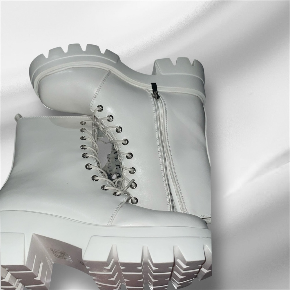 White Women's Lace-Up Boots